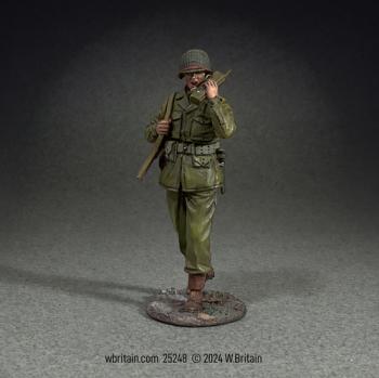 U.S. Infantryman Walking with SCR-536--single standing figure U.S. Infantryman Walking with SCR-536--single standing figure #49554