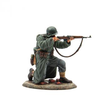German Kneeling Firing Gewehr 43--single kneeling figure German Kneeling Firing Gewehr 43--single kneeling figure #49709