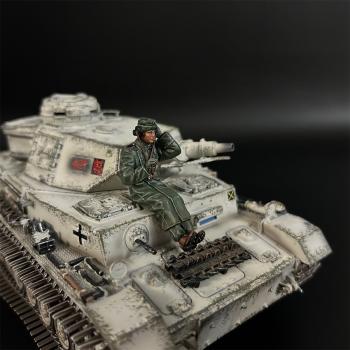 Image of Winter Tank Crew C on Panzer IV--single figure