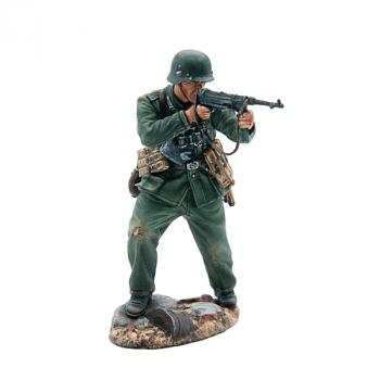 German Corporal Firing MP40, German 6th Army, Stalingrad, 1942--single figure German Corporal Firing MP40, German 6th Army, Stalingrad, 1942--single figure #51004