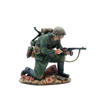 German Kneeling with Captured PPSH41, German 6th Army, Stalingrad, 1942--single figure German Kneeling with Captured PPSH41, German 6th Army, Stalingrad, 1942--single figure #51005