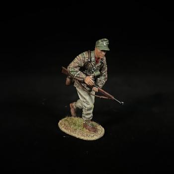 Waffen-SS G43 Rifle Gunner Bend Forward--single figure (flat cap) Waffen-SS G43 Rifle Gunner Bend Forward--single figure (flat cap) #51060