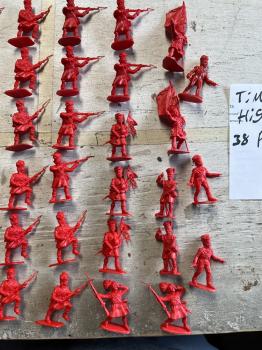 Image of TIMPO Reissues - British Napoleonic Highlanders - 38 figures - ONE AVAILABLE! 