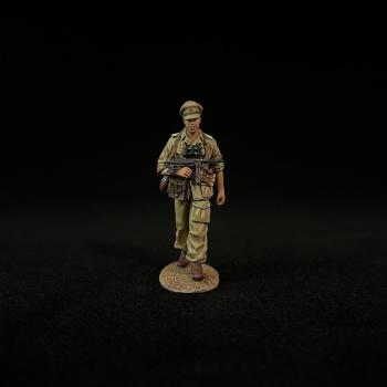 The Ramcke Parachute Brigade Officer, Deutsches Afrikakorps--single figure with SMG The Ramcke Parachute Brigade Officer, Deutsches Afrikakorps--single figure with SMG #51244