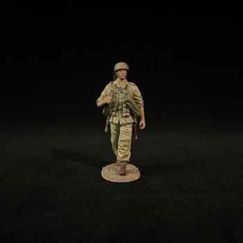 DAK The Ramcke Parachute Brigade Rifle Patrol Soldier, Deutsches Afrikakorps--single figure DAK The Ramcke Parachute Brigade Rifle Patrol Soldier, Deutsches Afrikakorps--single figure #51249