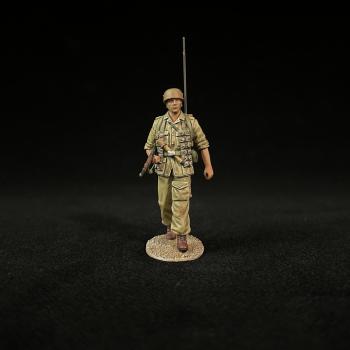 DAK The Ramcke Parachute Brigade Radio Soldier, Deutsches Afrikakorps--single figure DAK The Ramcke Parachute Brigade Radio Soldier, Deutsches Afrikakorps--single figure #51250