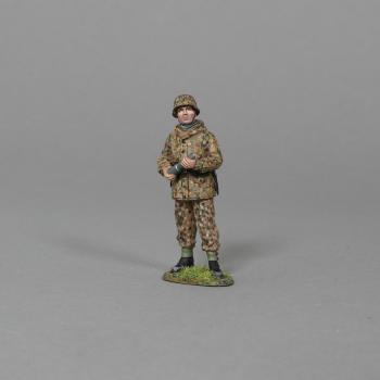 Gun Crew Loader #1 with Shell for 10.5 cm leFH 18/40 (Light Field Howitzer)--single figure--RETIRED -- LAST TWO! Gun Crew Loader #1 with Shell for 10.5 cm leFH 18/40 (Light Field Howitzer)--single figure--RETIRED -- LAST TWO! #51459