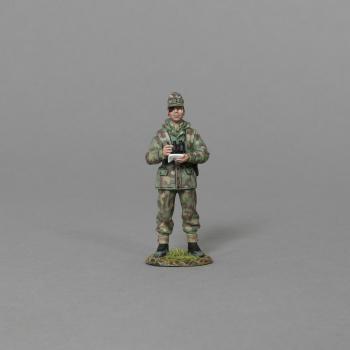 Gun Commander with Eye Patch for 10.5 cm leFH 18/40 (Light Field Howitzer)--single figure--RETIRED -- LAST ONE! Gun Commander with Eye Patch for 10.5 cm leFH 18/40 (Light Field Howitzer)--single figure--RETIRED -- LAST ONE! #51461