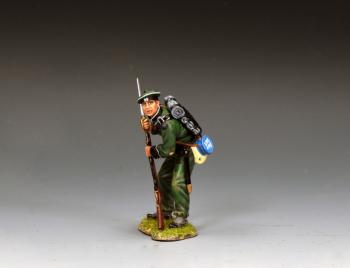 95th Rifles "Fix Sword Bayonets"--single standing Napoleonic-era British figure wearing Tam O' Shanter 95th Rifles "Fix Sword Bayonets"--single standing Napoleonic-era British figure wearing Tam O' Shanter #51483