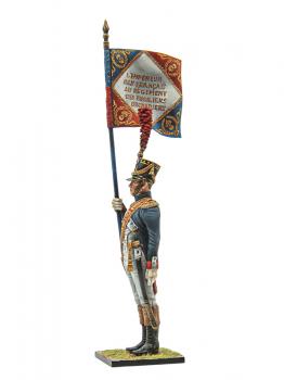 Standard Bearer, Middle Guard Fusilier Grenadiers, Borodino 1812, France's Grande Armee--single figure with flag Standard Bearer, Middle Guard Fusilier Grenadiers, Borodino 1812, France's Grande Armee--single figure with flag #51617