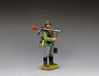 Classic Wehrmacht Infantry Standing MG34 Gunner--single standing figure Classic Wehrmacht Infantry Standing MG34 Gunner--single standing figure #51666