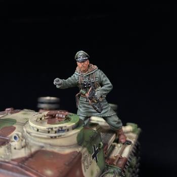 Tank Rider Officer, The Stug III Assault Gun, Battle of Kharkov--single figure Tank Rider Officer, The Stug III Assault Gun, Battle of Kharkov--single figure #51668
