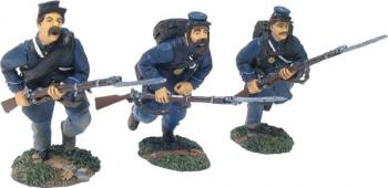 Image of Valley Series Union Infantry In Frock Coats Charging Set #1--three figures--RETIRED--LAST ONE!!