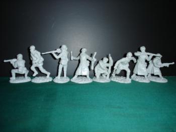 WWII Russian Infantry in Winter Uniforms--16 figures in 8 poses, Gray WWII Russian Infantry in Winter Uniforms--16 figures in 8 poses, Gray #12619