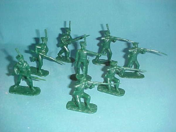 Napoleonic Russian Grenadiers--20 in 8 Poses (Dk. Green) #1