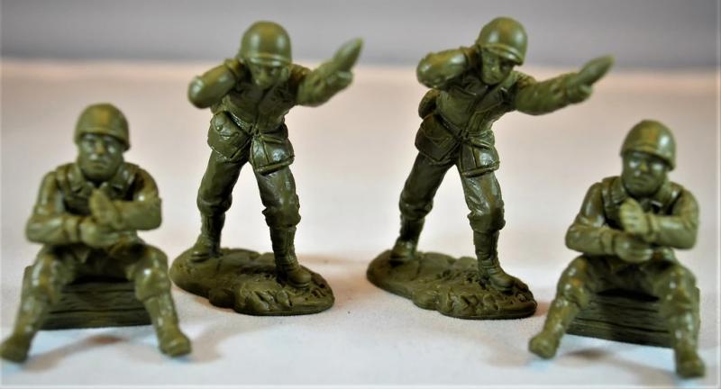 "Fire Support"--WWII U.S. GI's (European Theatre)--16 figures in 8 Poses, 2 MG, 2 Mortars, OD Green #2