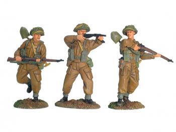 Image of British Infantry Advancing Set #2--3 figures--RETIRED--LAST ONE!!
