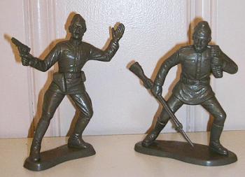 Russian WWII Soldiers (Dark olive) - large 6 inch figures Russian WWII Soldiers (Dark olive) - large 6 inch figures #14217