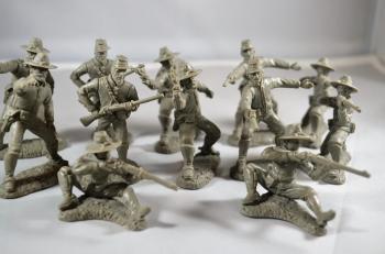 Image of Dismounted U.S. Cavalry (Gray)--12 Figures in 6 poses