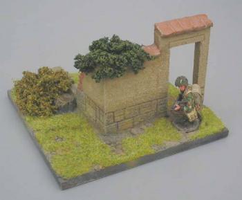 Ruined garden corner--6" square base x 4.52 high -- AWAITING RESTOCK! Ruined garden corner--6" square base x 4.52 high -- AWAITING RESTOCK! #20860