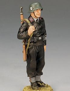 Image of Panzer Guard at Attention--single figure--RETIRED.