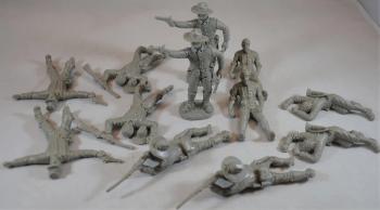 Image of Dismounted U.S. Cavalry with Casualties (Gray)--12 figures in 6 poses