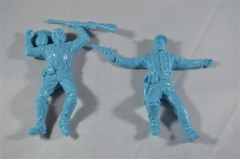 Dismounted U.S. Cavalry with Casualties (Light Blue)--12 figures in 6 poses #2