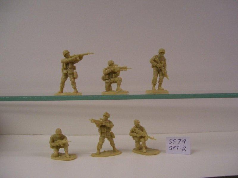 U.S. Army Operation Enduring Freedom, Afghanistan Set #2--18 figs in 6 poses gray #2