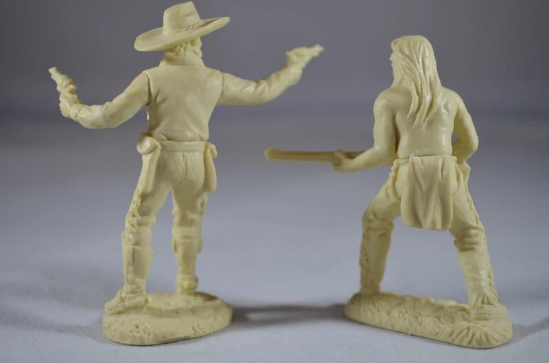 General Custer and Crazy Horse Character Figures (Gray--two figures #2