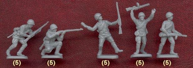 WWII Russian Infantry--46 figures in 13 poses and 2 horses #2