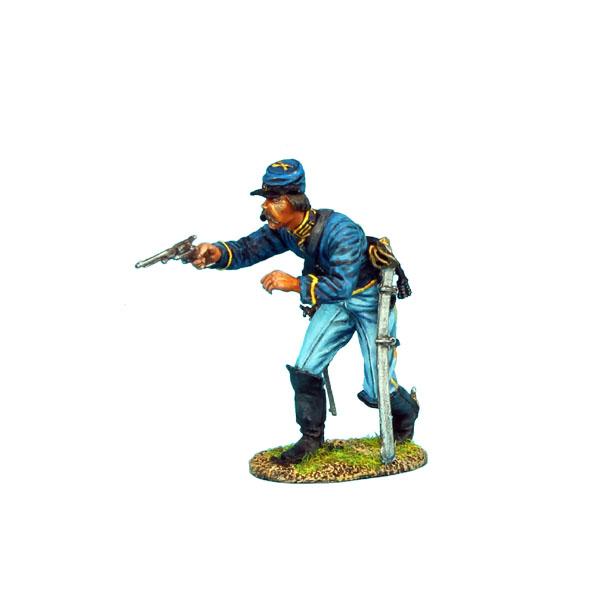 8th IL Cavalry Union Dismounted Cavalry Trooper Firing Pistol - single figure #1