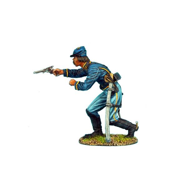 8th IL Cavalry Union Dismounted Cavalry Trooper Firing Pistol - single figure #4