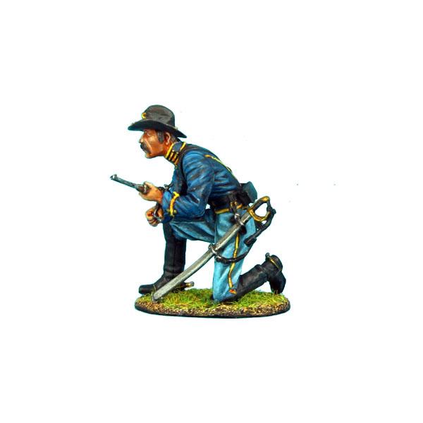 8th IL Cavalry Union Dismounted Cavalry Trooper Kneeling Loading - single figure #3