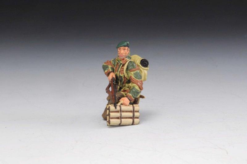 Tank Riders--Army Commando version--two figures--RETIRED--LAST THREE!! -  COMMANDO004B - Metal Toy Soldiers - Products