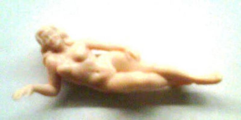 Bathing Beauty - single figure resting on side - Flesh #1