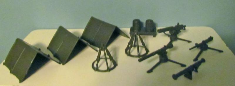 Army Field Equipment - Olive Drab--13 pieces, hard plastic #1