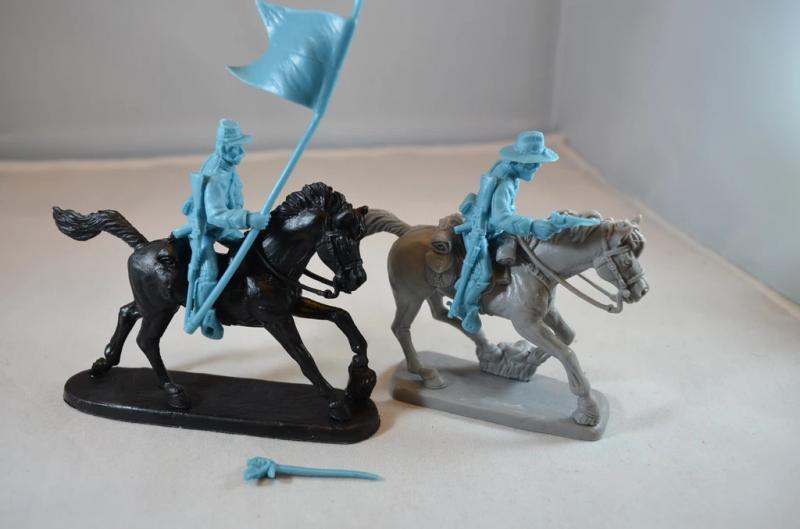 ACW Cavalry (Light Blue)--8 mounted figures in 8 Poses with Horses #4