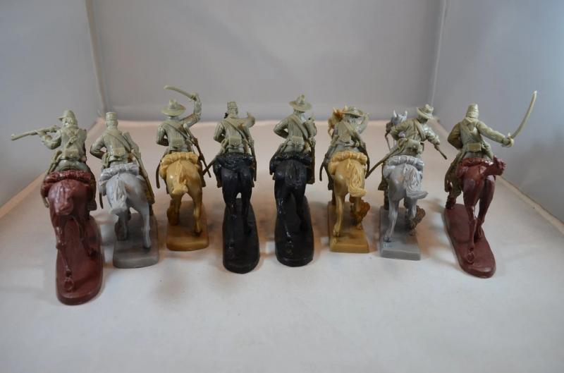 ACW Cavalry (Gray)--8 Mounted figures in 8 Poses with Horses #2