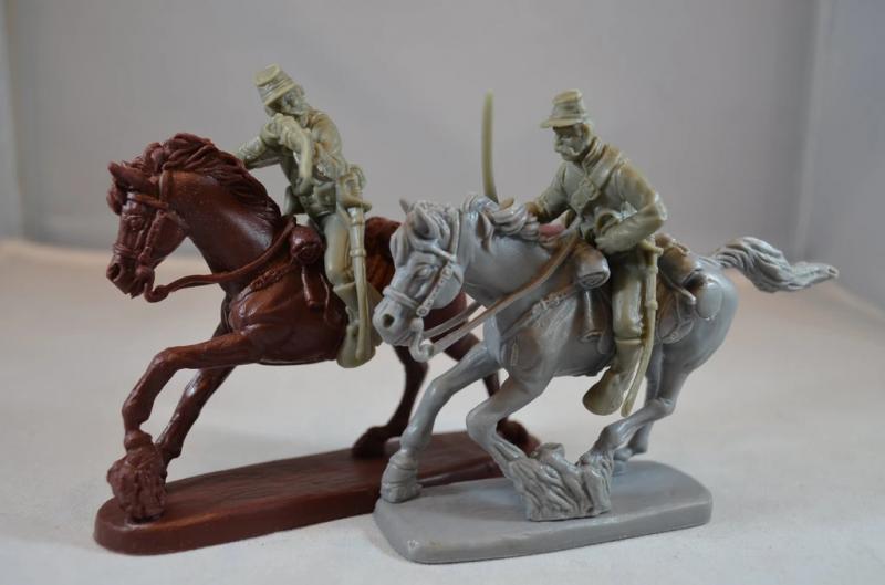 ACW Cavalry (Gray)--8 Mounted figures in 8 Poses with Horses #3