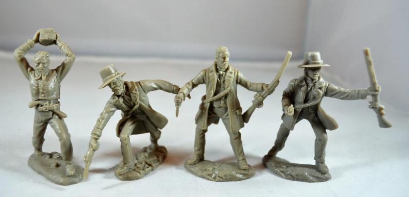 Alamo Hand to Hand Combat--8 Texan figures in grey and 8 Mexican figures in light blue #2