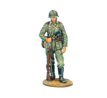 Image of German Heer Infantry Standing with Rifle--single figure