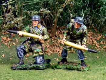 Image of 88mm Fallschirmjager Loaders Normandy--two figures--RETIRED--LAST ONE!!