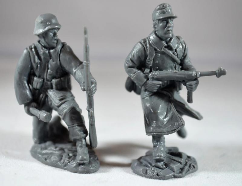 TSSD WWII German Infantry Add On 4 Piece Set #27B 