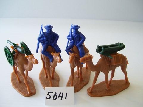 2 Men Mounted & 2 camels with screw gun--2 Men Mounted & 2 camels with screw gun #1