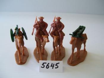 British Naval Brigade Camel Corps, Egypt & Sudan 1882, Khaki Dress--2 Men Mounted & 2 camels with screw gun British Naval Brigade Camel Corps, Egypt & Sudan 1882, Khaki Dress--2 Men Mounted & 2 camels with screw gun #33096