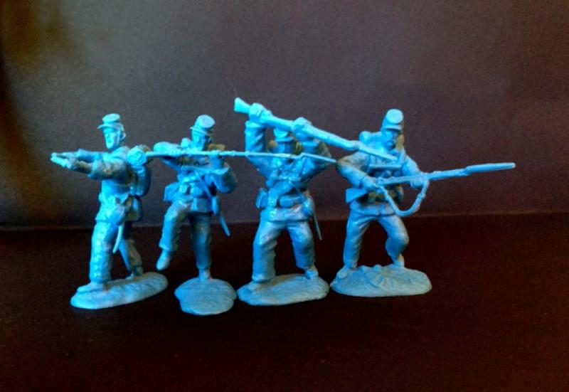 American Civil War Union CHARGING --12 Figures in 4 poses with swappable heads - Lt. Blue #4