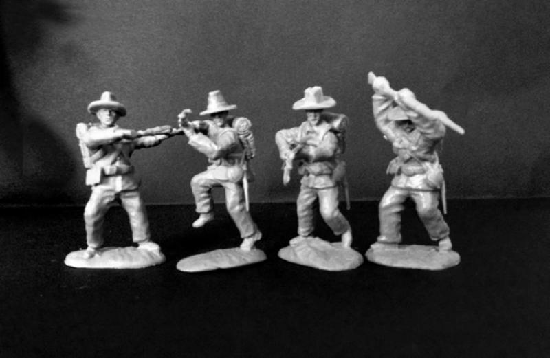 American Civil War Confederates CHARGING -12 Figures in 4 poses with swappable heads - Gray #4