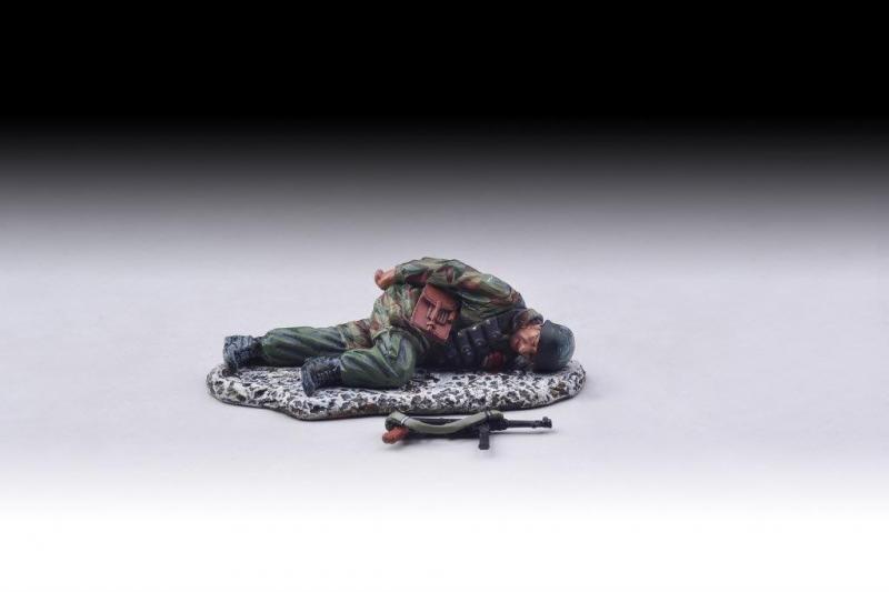 Fallschirmjager Fallen Casualty (Winter)--single figure--RETIRED--LAST ONE!! #1