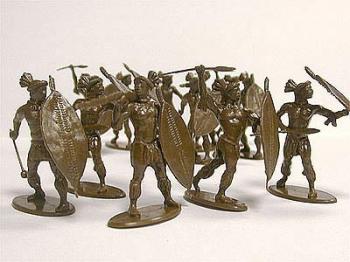 Image of Zulu Warriors at Isandlwana--16 figures in 4 poses
