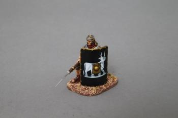 Image of Kneeling Legionnaire with Pilum Lowered Waiting (9th Legion black shield)--single figure--RETIRED--LAST ONE!!